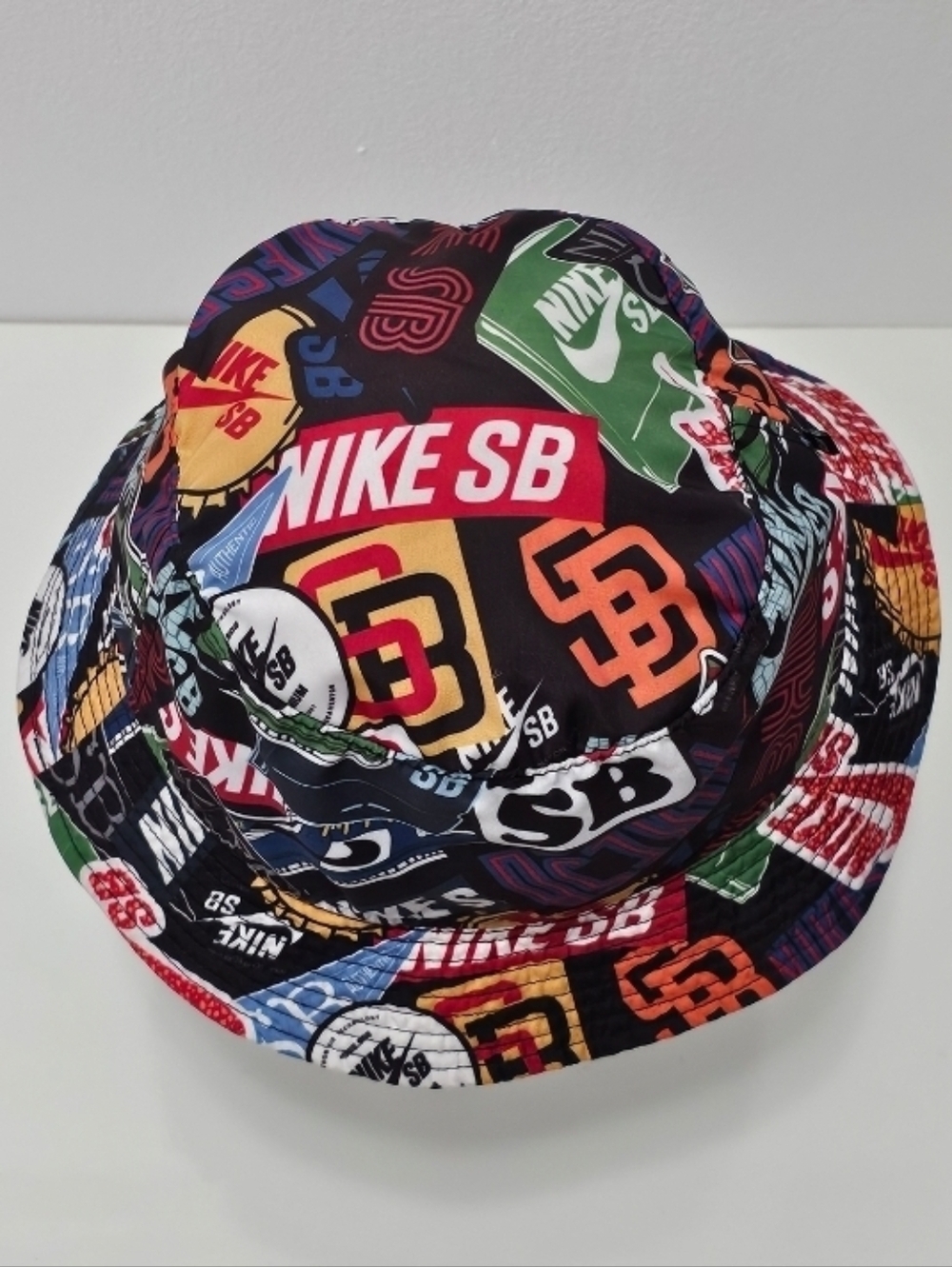 Nike SB Dunk Bucket Hat - Picture 2 of 16